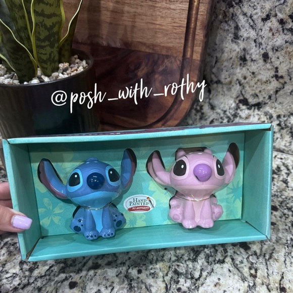 Disney Cermic LILO and STITCH Ceramic Salt & Pepper Shakers, NWT - Picture 1 of 4
